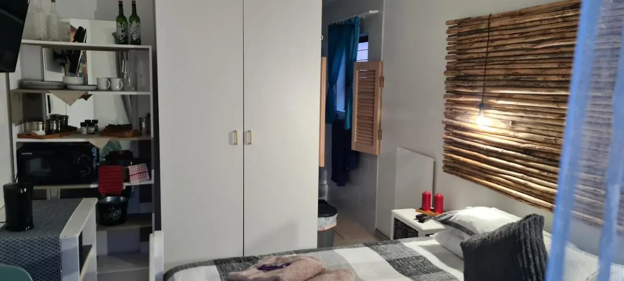 Rod'S Self-Catering En-Suite Room Città del Capo 0*,  Sudafrica